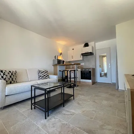 Joli En Front De * Saint-Cyr-sur-Mer